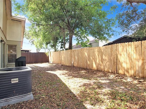 4th image of 12704 Hampton Park Blvd #B