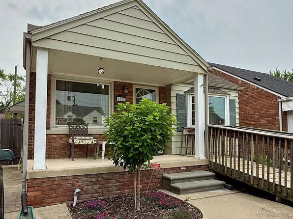 1823 15th St, Wyandotte, MI 48192
