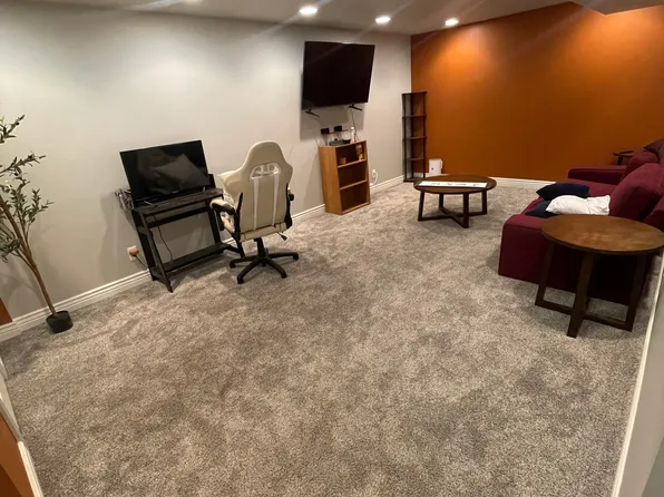 (undisclosed Address), Cottonwood Heights, UT 84121