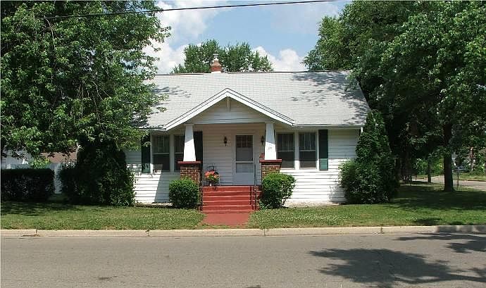 1st image of 23 Bechman Ave S