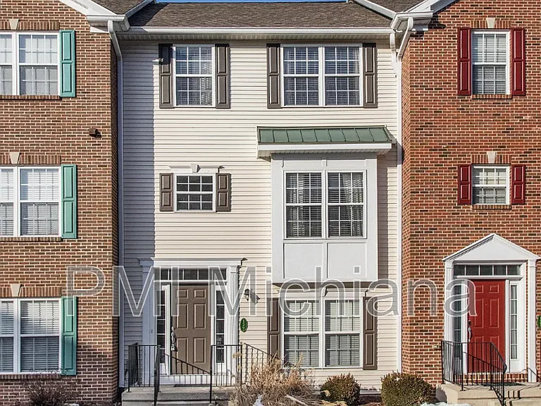 129 Clancey St — Photo 1