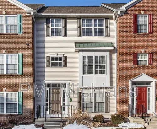 129 Clancey St Photo 1
