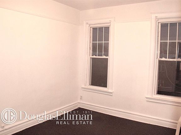 3rd image of 2581 46th St