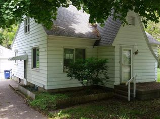 2843 Cheney Ave NE, Grand Rapids, MI 49505