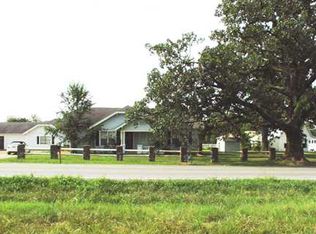 1045 E Lowell Rd, Cave Springs, AR 72718