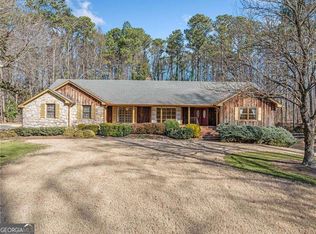 400 Hollyberry Dr, Roswell, GA 30076