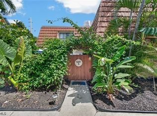 5240 Cedarbend Dr APT 3, Fort Myers, FL 33919