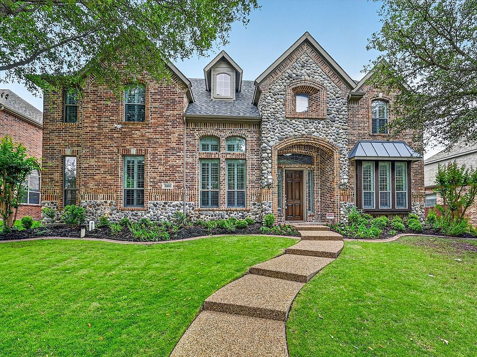 1st image of 2324 All Saints Ln