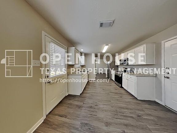 5th image of 10834 Glenora Dr