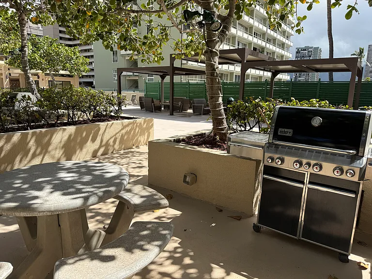 430 Lewers St #12D — Photo 17