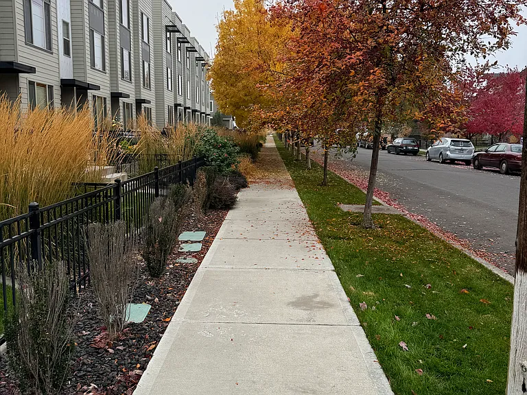 2329 W Bridge Ave — Photo 6