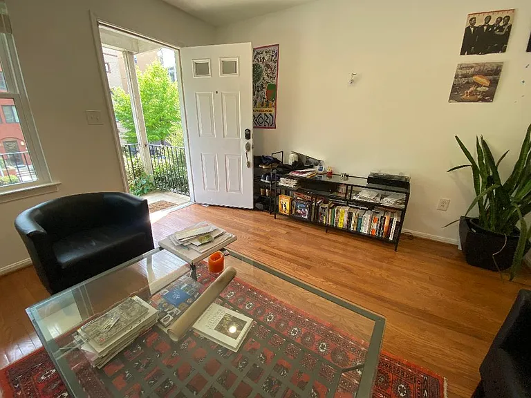 1327 Belmont St NW — Photo 11