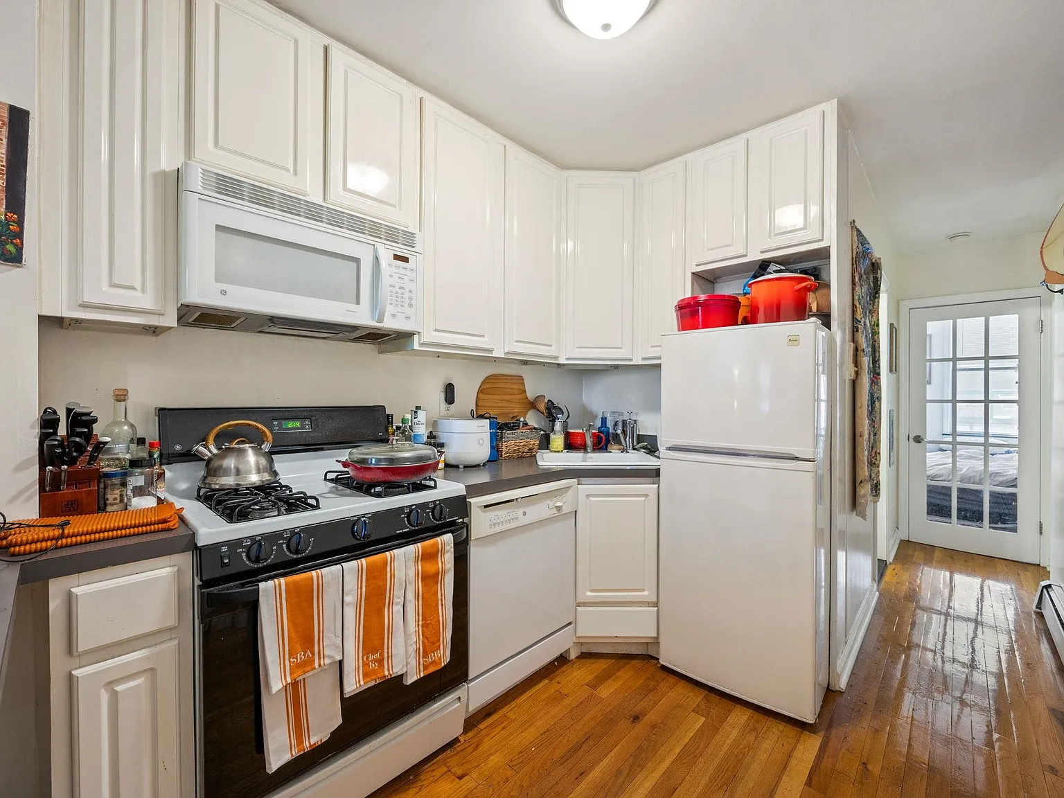 1 bed, 1.0 bath, $2,600 — Photo 4