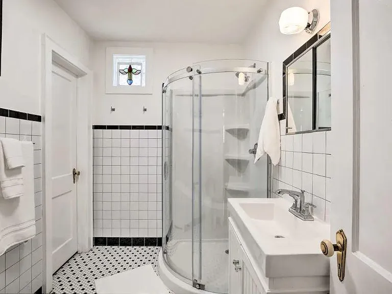 801 Holmes St NW — Photo 12