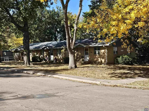 416 E 11th Ave #1107, Emporia, KS 66801