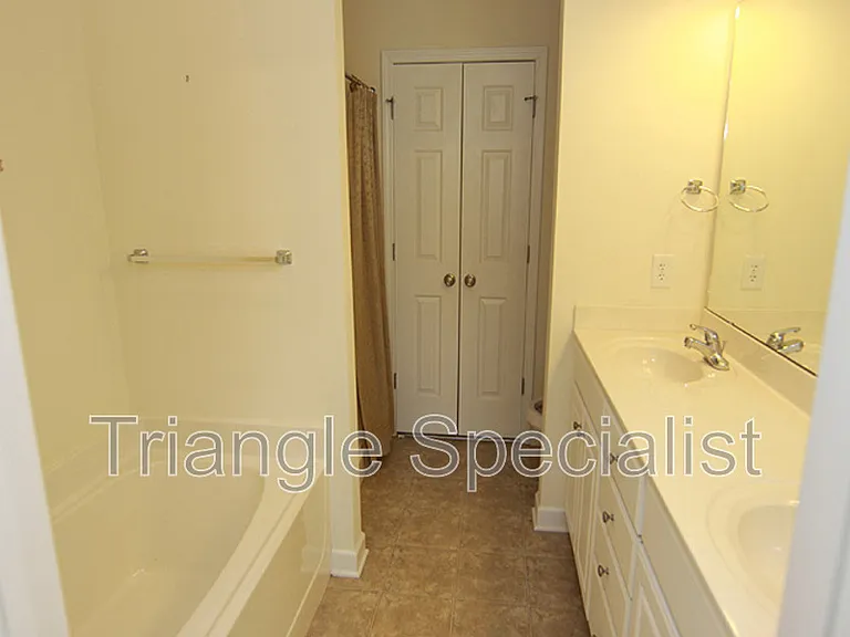 7236 Aquinas Ave — Photo 8