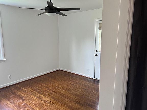 Master Bedroom w/ Exterior Door & walk In Closet