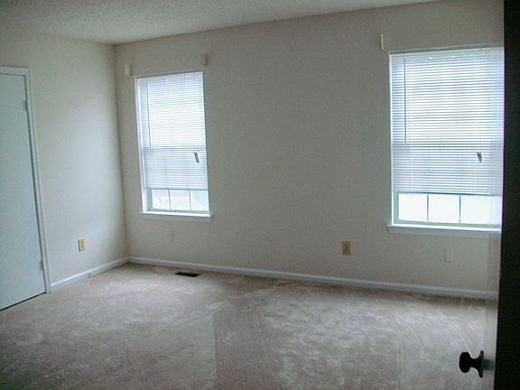 3rd image of 2331 Cretan Ct