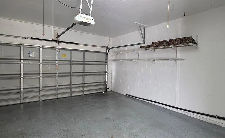 1305 Lakehurst Way — Photo 26
