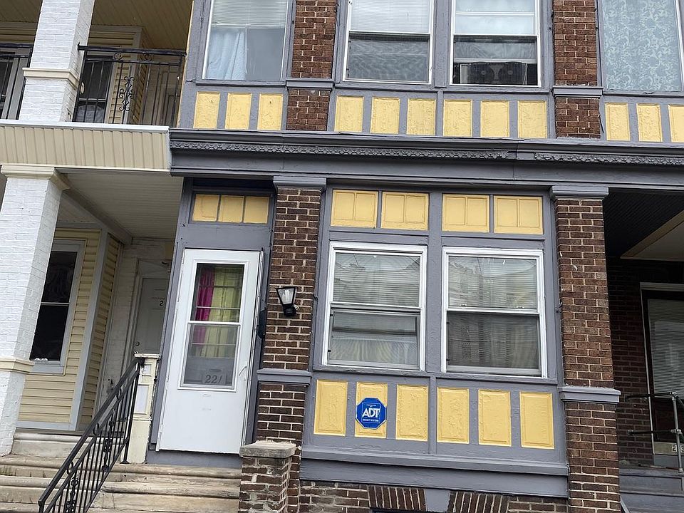 1st image of 221 S Farragut St