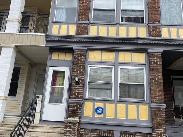 221 S Farragut St, Philadelphia, PA 19139
