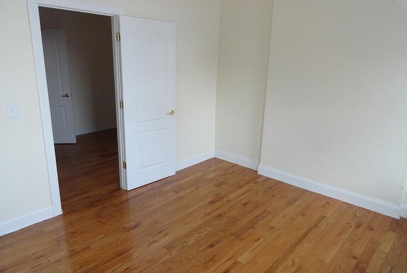 2nd image of 2211 Central Ave APT 1