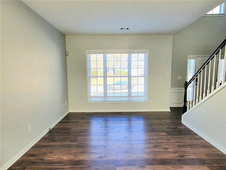 5260 W Price Rd — Photo 3