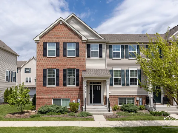 2002 Stuttle Rd, Batavia, IL 60510