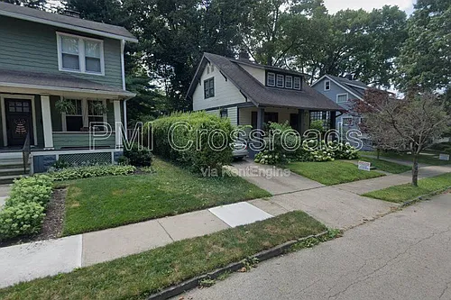 211 W Orchard Ln Photo 1