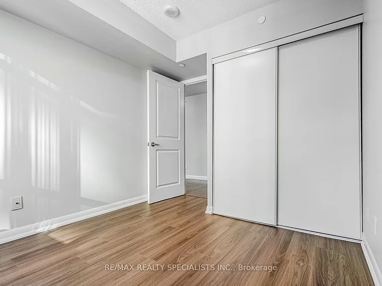215 Sherway Gardens Rd #1607 — Photo 21