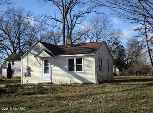 62720 East Rd, Cassopolis, MI 49031