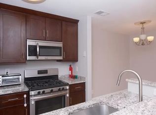 24 Lear Ct, East Brunswick, NJ 08816