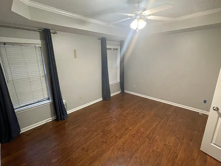 1717 Point West Dr — Photo 45