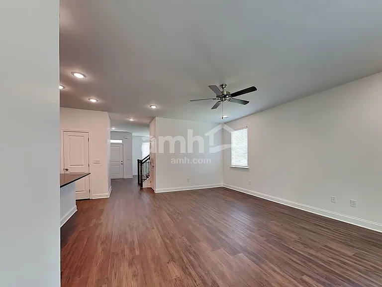 90 Spruce Cir — Photo 5