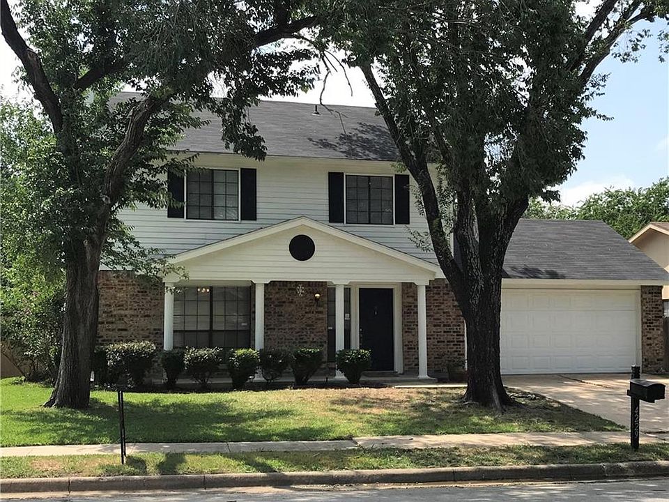 1st image of 4229 Staghorn Cir S