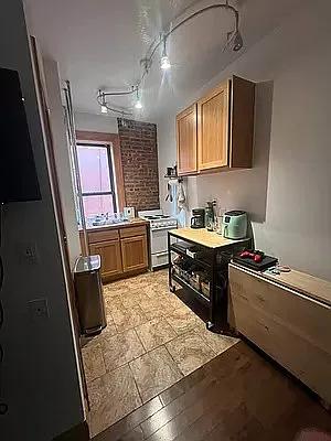 Rented by Compass | media 7