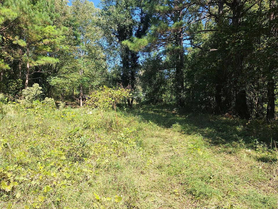 2nd image of 1085 State Highway 18 E