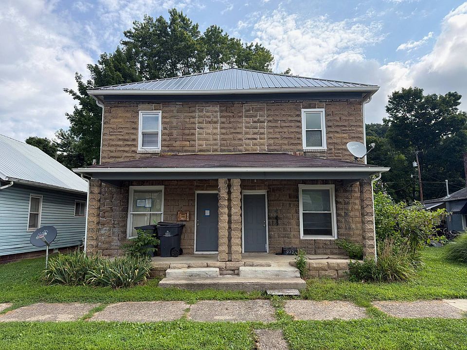 1st image of 820 Poplar St