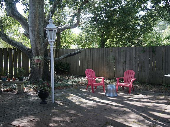 2nd image of 2412 Belair St