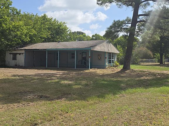 5th image of 210 Kelly Ln
