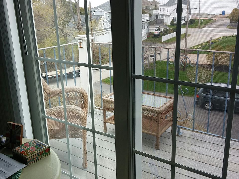 1st image of 14 Myrica Ave #9