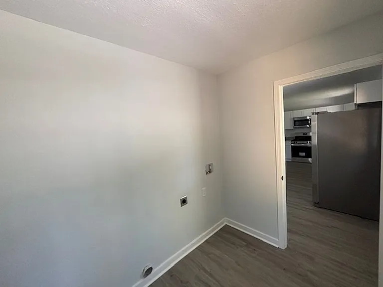 8447 S Parkland Dr — Photo 7
