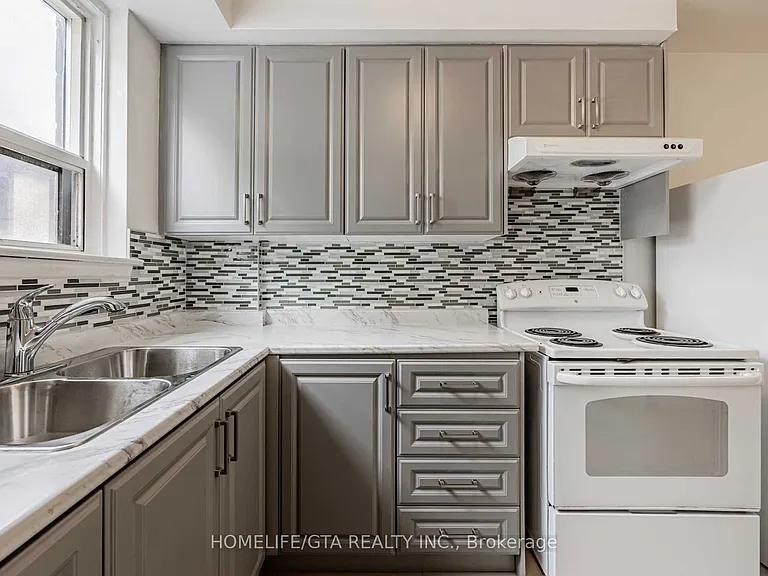 2255 Kipling Ave #1 — Photo 14