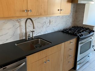 22-15 47th St #3, Astoria, NY 11105