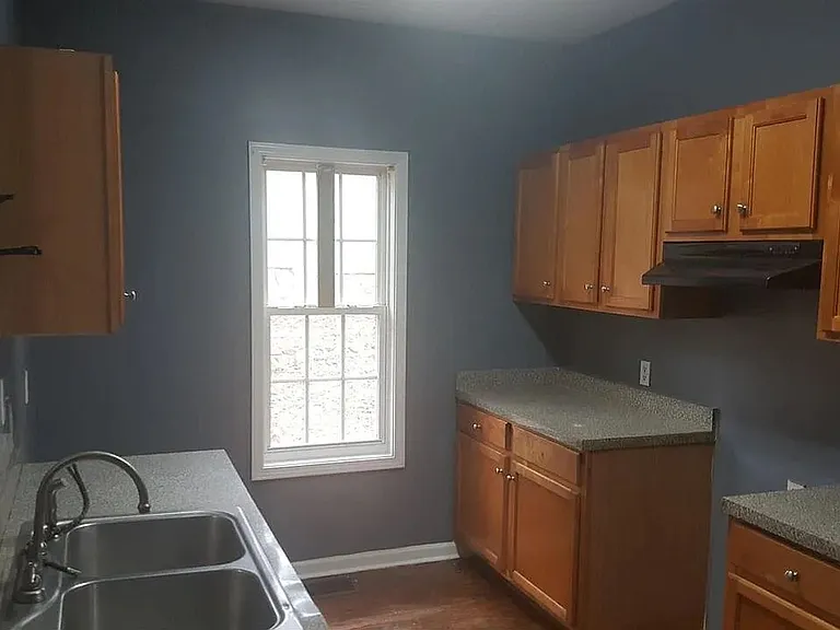 854 Ridge Ave NW — Photo 8