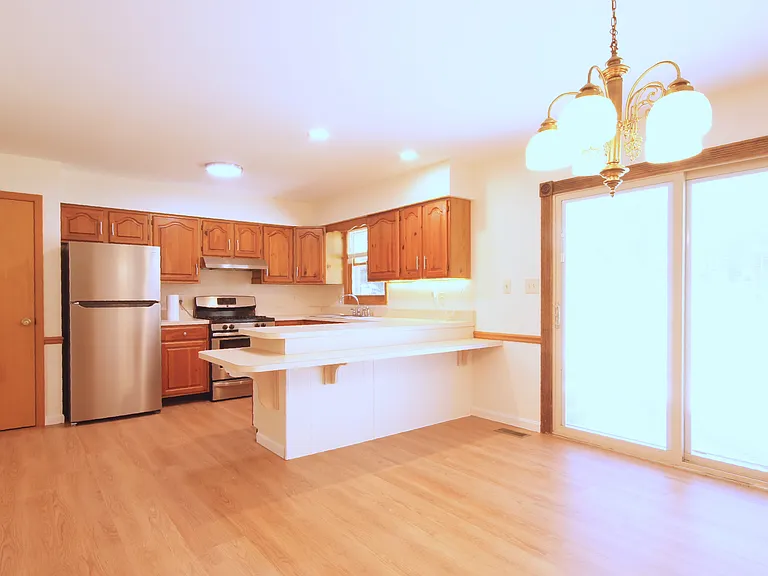 7666 Gourley Ln — Photo 9