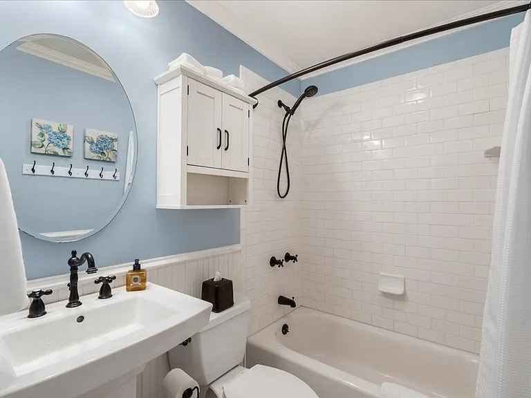 1615 Olinda Rd — Photo 23