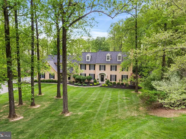 14 Great Woods Ln, Malvern, PA 19355
