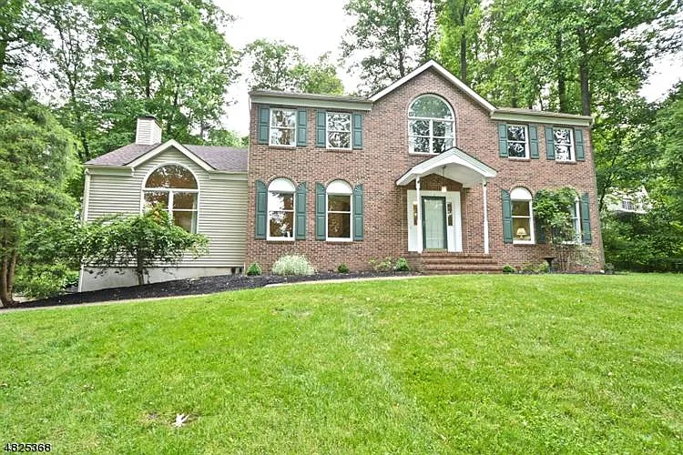 2 Michaels Ct photo 1