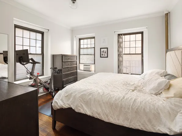 370 Central Park West image 5 of 10